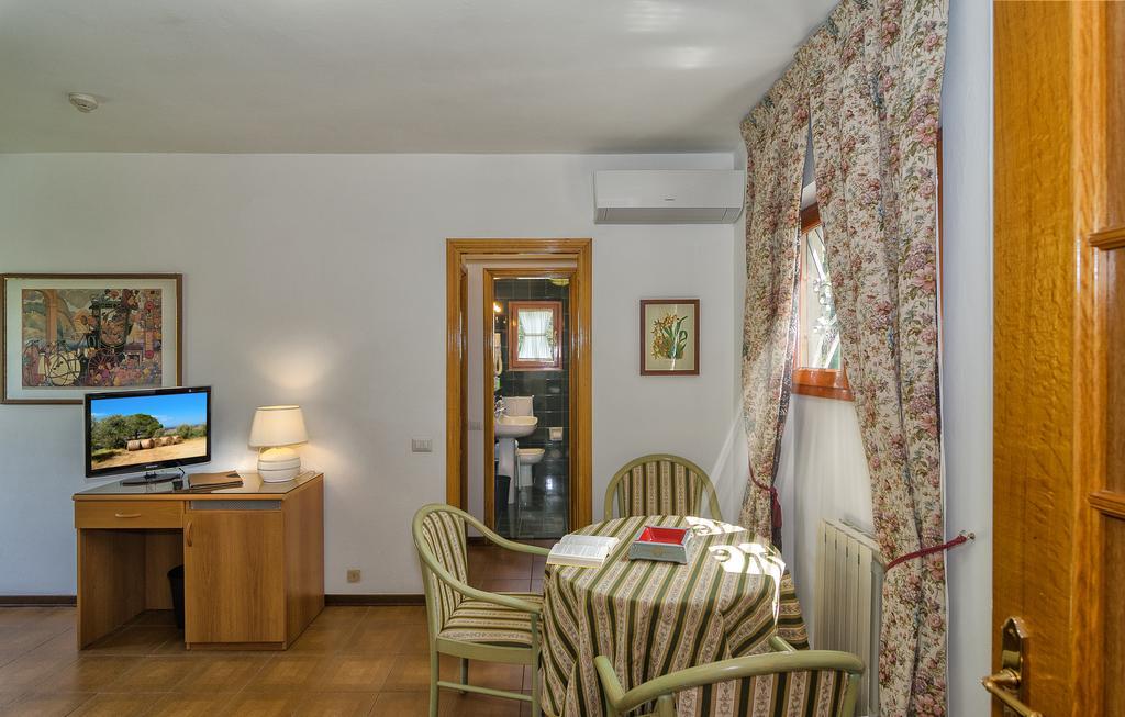 Hotel Verdemare Марина-ди-Пьетрасанта Экстерьер фото