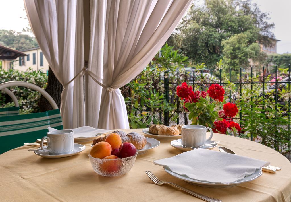 Hotel Verdemare Марина-ди-Пьетрасанта Экстерьер фото