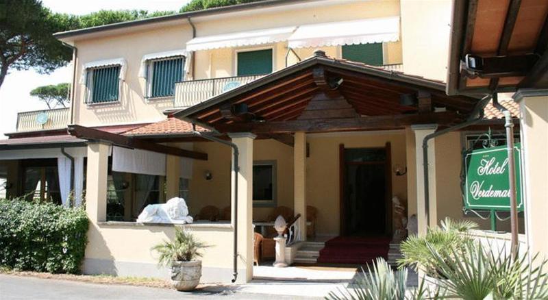 Hotel Verdemare Марина-ди-Пьетрасанта Экстерьер фото
